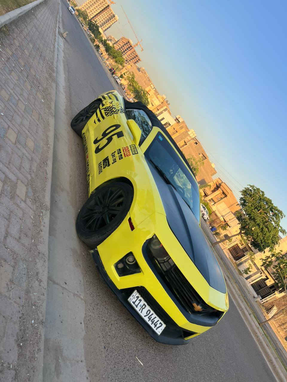 السلام عليكم 
كمارو موديل 12 🍋 للبيع 
سيارة فول مواصفات تحكمات جلد شاشة جديدة كار بلي كيجات يم الكير داتا شو كشنات كهرباء محرك وكير مكفولات تبريد ثلج بيبان جكات لامبودور اصلي  نقص ترتيب لصدر  طبعا سيارة بدون دواخل صبغ حزام فرن جديد + جلاتين بيها لمعة تموت سعر سيارة ٨٦ وبيها مجال بسيط مكان بغداد  البياع تحويل ثاني 
***********
