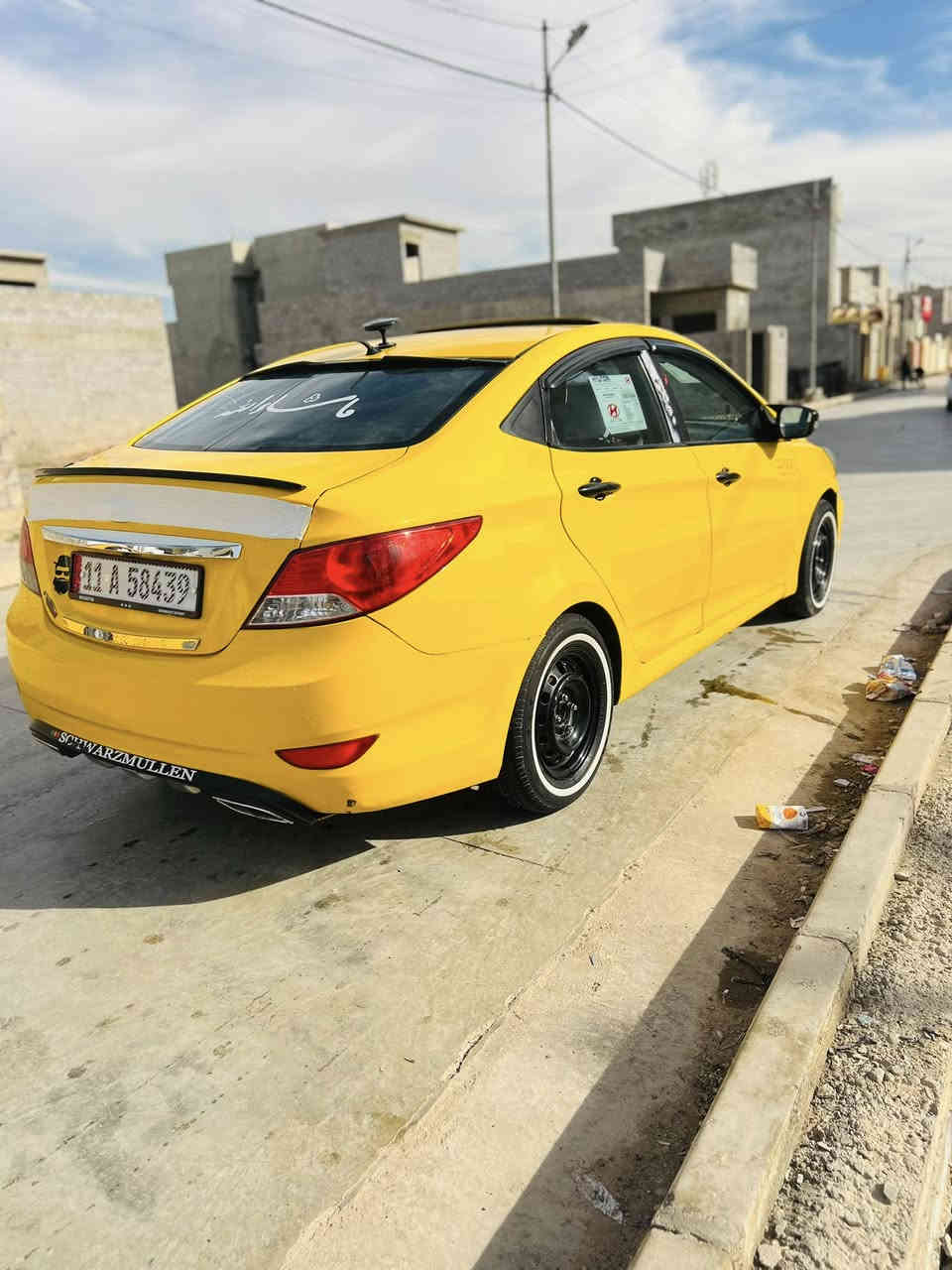 للبيع أكسن مضلع موديل 15فول بلا ضرر بيها تلگيطات مال تكسي رقم بغداد شرط التحويل عليها منضومه غاز 80 لتر 
مواصفات/

فتحه سقف ✅
بصمه تشغيل عن بعد ✅
تحكمات ستيرن✅
أشاير بالمري✅
كأمره دوار✅
منضومه غاز ✅
السعر 110قفلها
مكاني حي سومر

***********
***********
