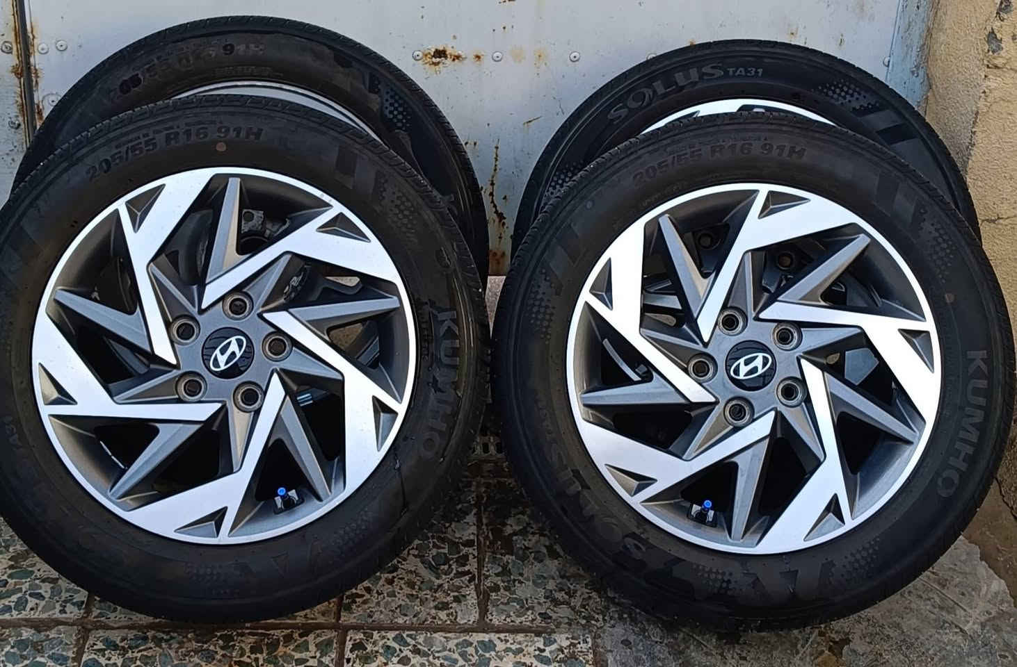 ويل كب حجم 16 النترا 2024 مع التايرات نضيفات بس واحد تعبان موضح بالصورة
السعر 325  موجود توصيل جميع المحافظات


**إذا كنت صاحب هذا الإعلان وتريد حذفه لأي سبب، رجاءا أرسل رسالة إلى الدعم الفني**