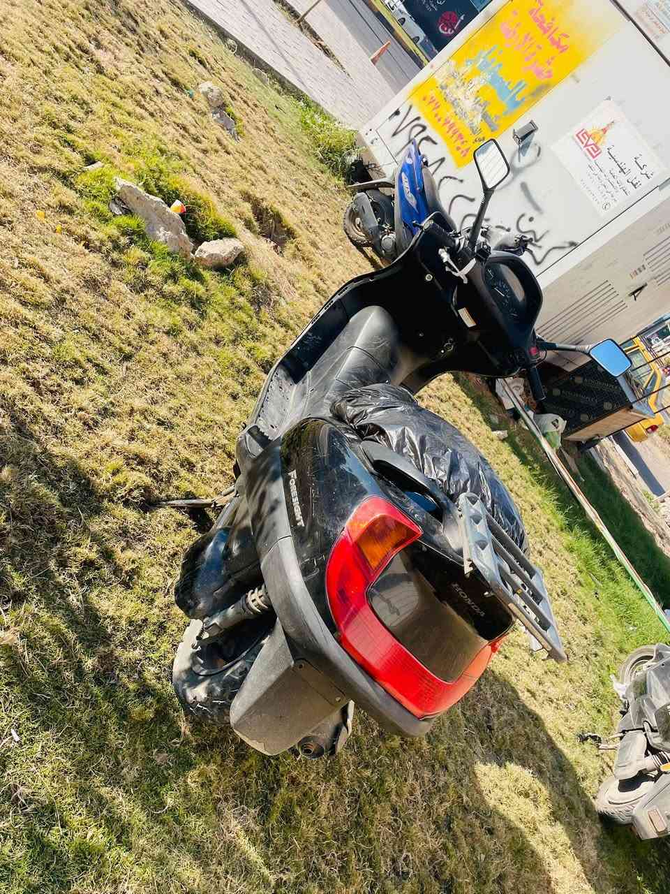 هوندا فور سايت موديل 2007 الدراجه مكفوله من كلشي من كهرباء ضفيره جديده تخم تأيرات جدد حراره بل مسكات اليد سكنات بكلايت كله جديد السعر خاص ***********
