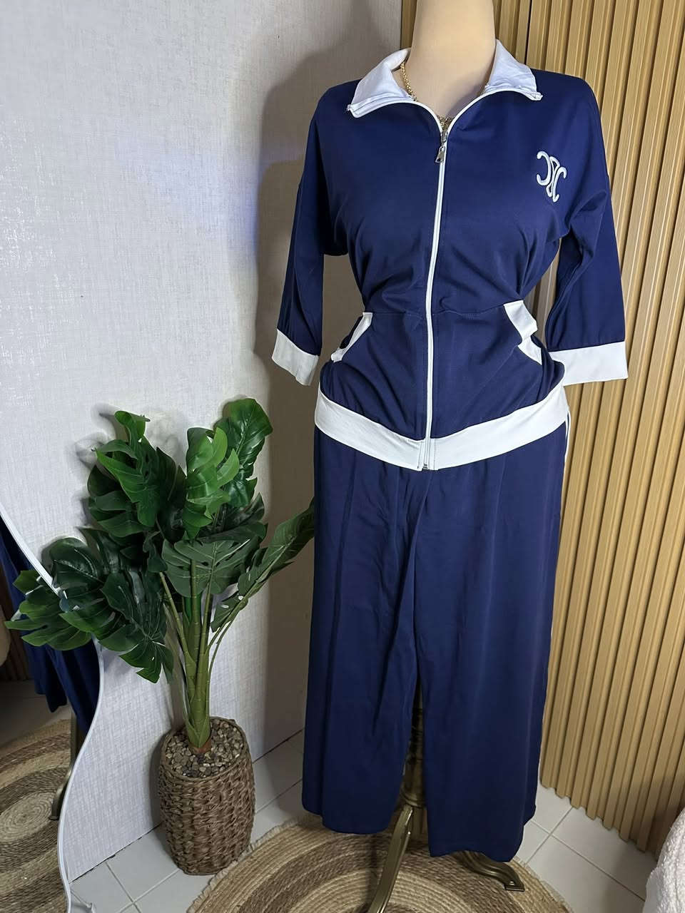 تراك رياضي 🎀🤍
خامه فانيله قطني درجه أولى 💙
قياس l_xl_xxl_xxxl

متوفر بهل لون فقط 💙⚡️
⤵️💙


**إذا كنت صاحب هذا الإعلان وتريد حذفه لأي سبب، رجاءا أرسل رسالة إلى الدعم الفني**