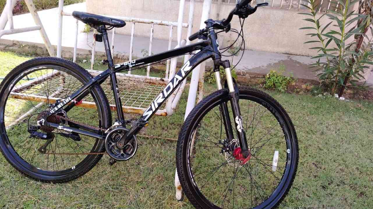 باسيكل من شركة SIDAR
استخدام جدا قليل ونضيف ومابي مشاكل
الفريم ١٨
حجم ال wheel 29
مكاني بغداد
التواصل فقط على الخاص


**إذا كنت صاحب هذا الإعلان وتريد حذفه لأي سبب، رجاءا أرسل رسالة إلى الدعم الفني**