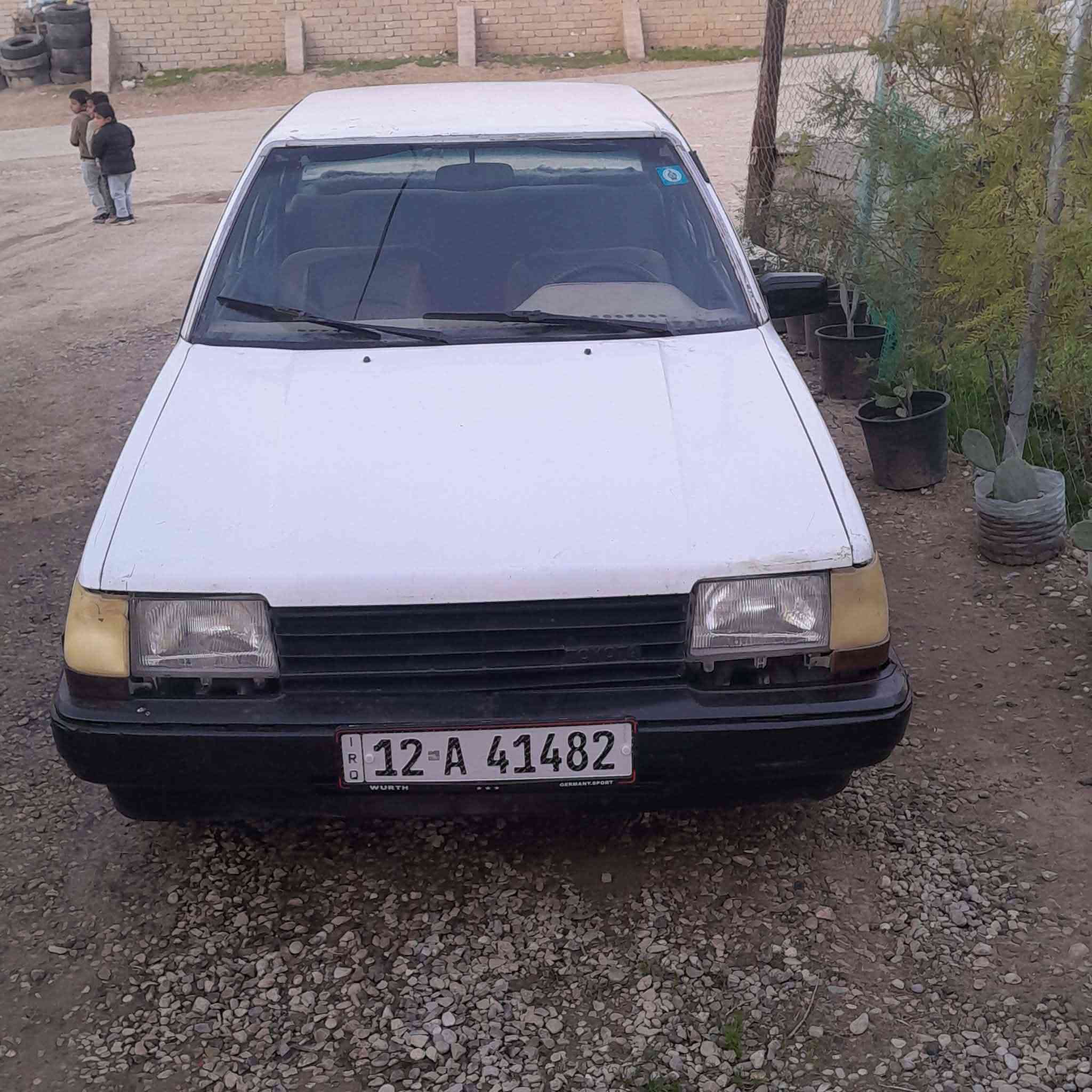 السلام عليكم
للبيع سياره كرونا موديل 1985
رقم جديد 
سنويه جديده لل2030
كوبون بانزين 
محرك شرط 
كير شرط 
طخم تواير جديد 
طخم صدر جديد 
للاستفسار الاتصال على الرقم *********** واتساب
