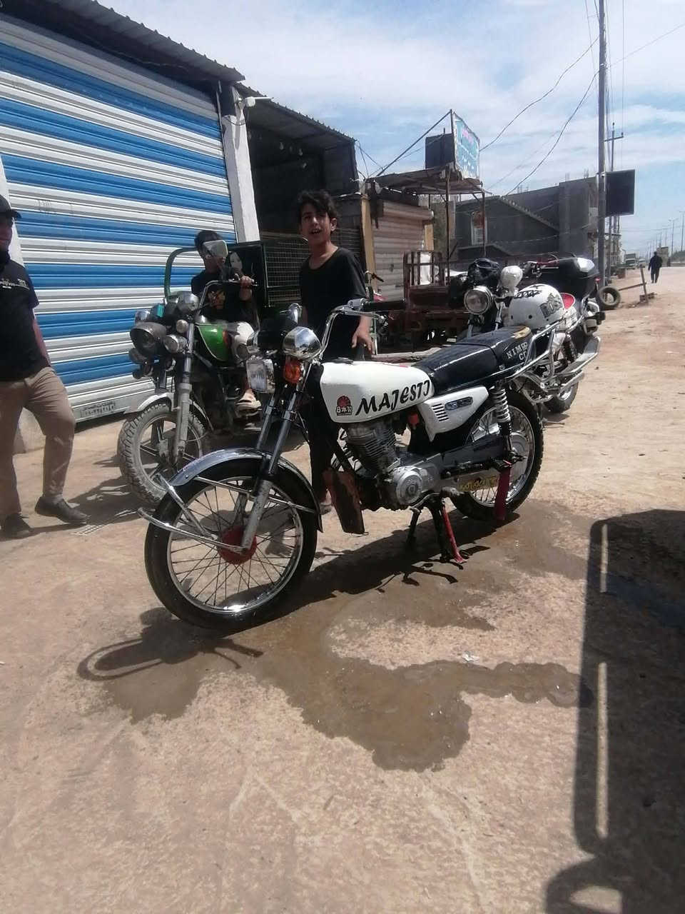 للبيع مديل ٢٥ نامه اصولي مكاني القاسم 🤗دراجه تراي زيرو🤠 بعد احله من الصوره السعر (٥٥٠)) ***********
