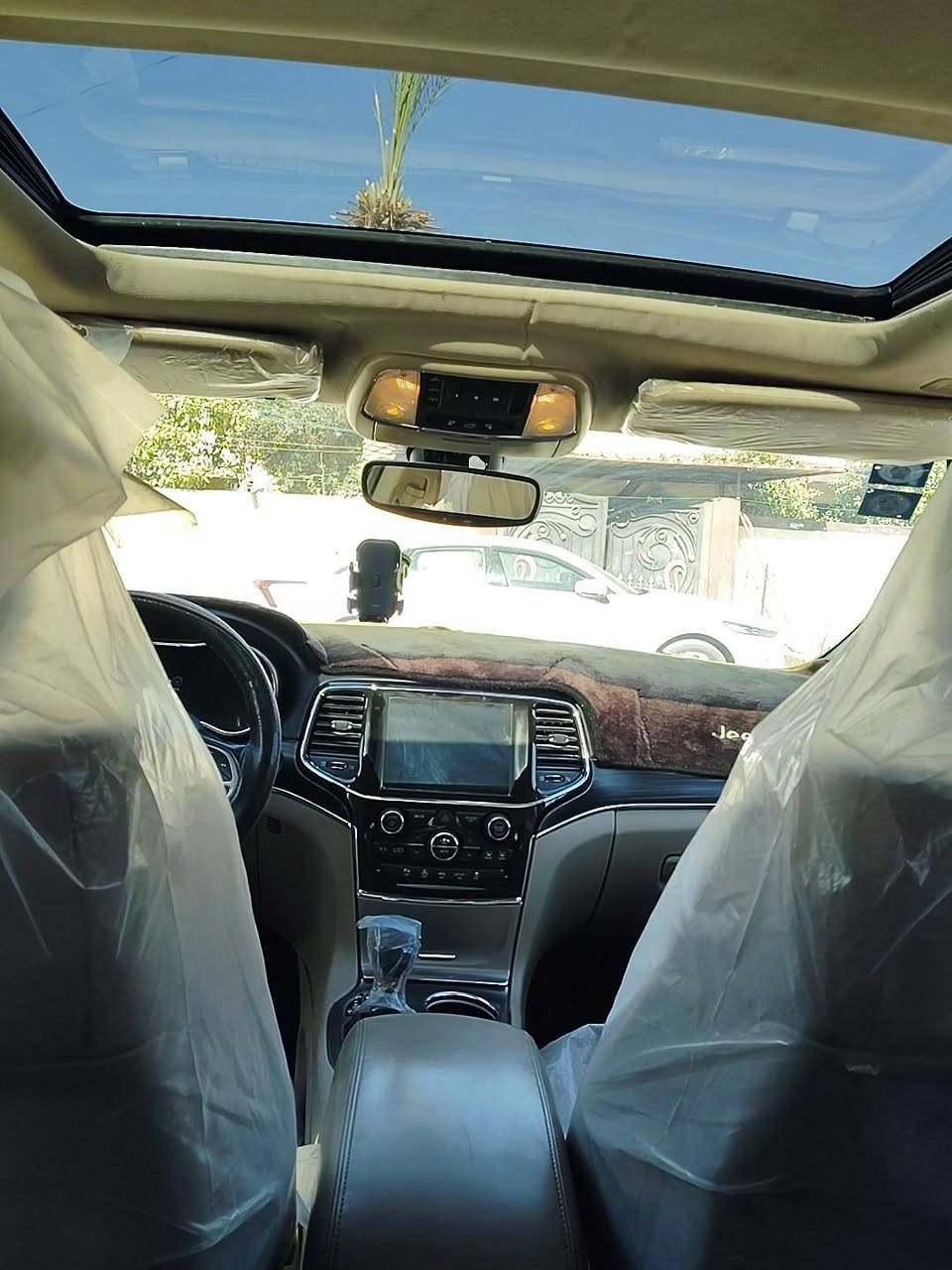 للبيع جيب لمتد موديل 22
رقم بغداد بسمي 

السعر 170 

العنوان بابل الحمزه الغربي 

للاتصال ***********
