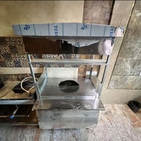 ميز لبلبي نضيفه ستيل سعره 125 ألف رقمي 07846550951