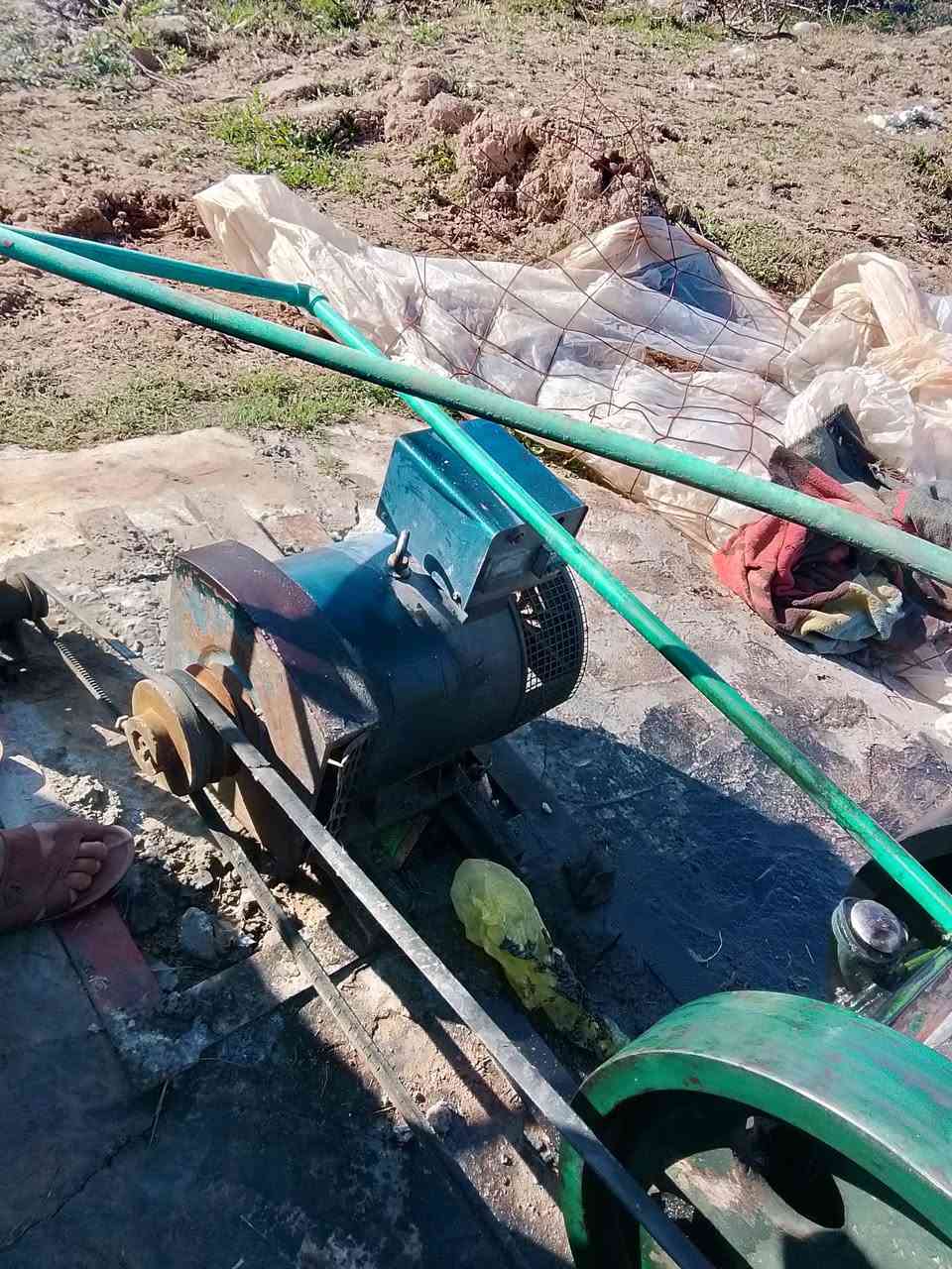 السلام عليكم مولد لستر 12 
كامل هوه وشاصيه ومولدته المولده 10k وهو وتبريده وبواريه كامل منصب  بس تشيل وتطلعع المكان ديالى مناطق الخالص. 
  الاستفسار الاتصال على الرقم: ‏‪0787 668 8735‬‏
