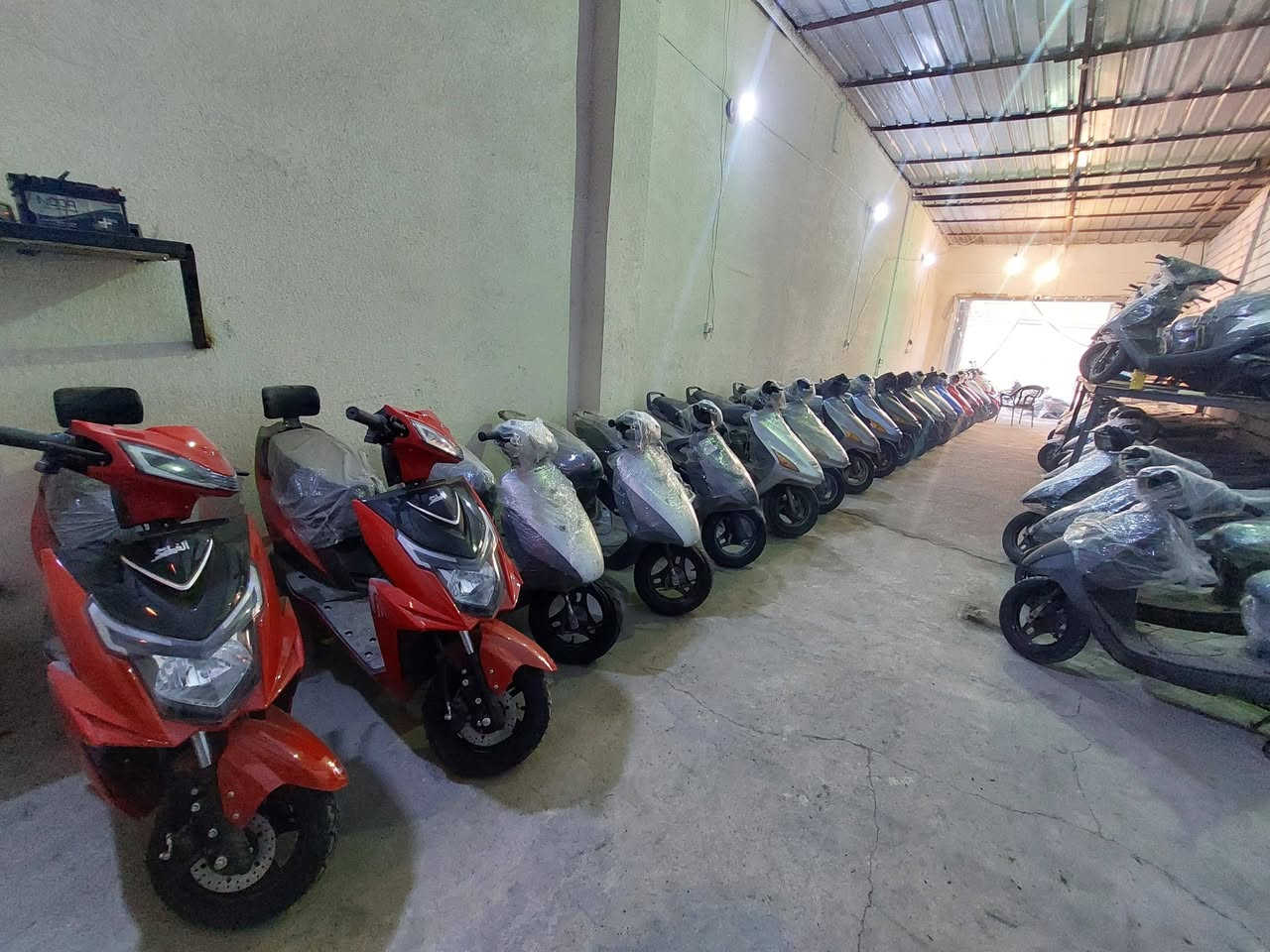 سلام عليكم معرض دراجات للبيع العنوان العماره الاسكان  قرب مجمع الكوري  سبب البيع عدم التفرغ  ***********
