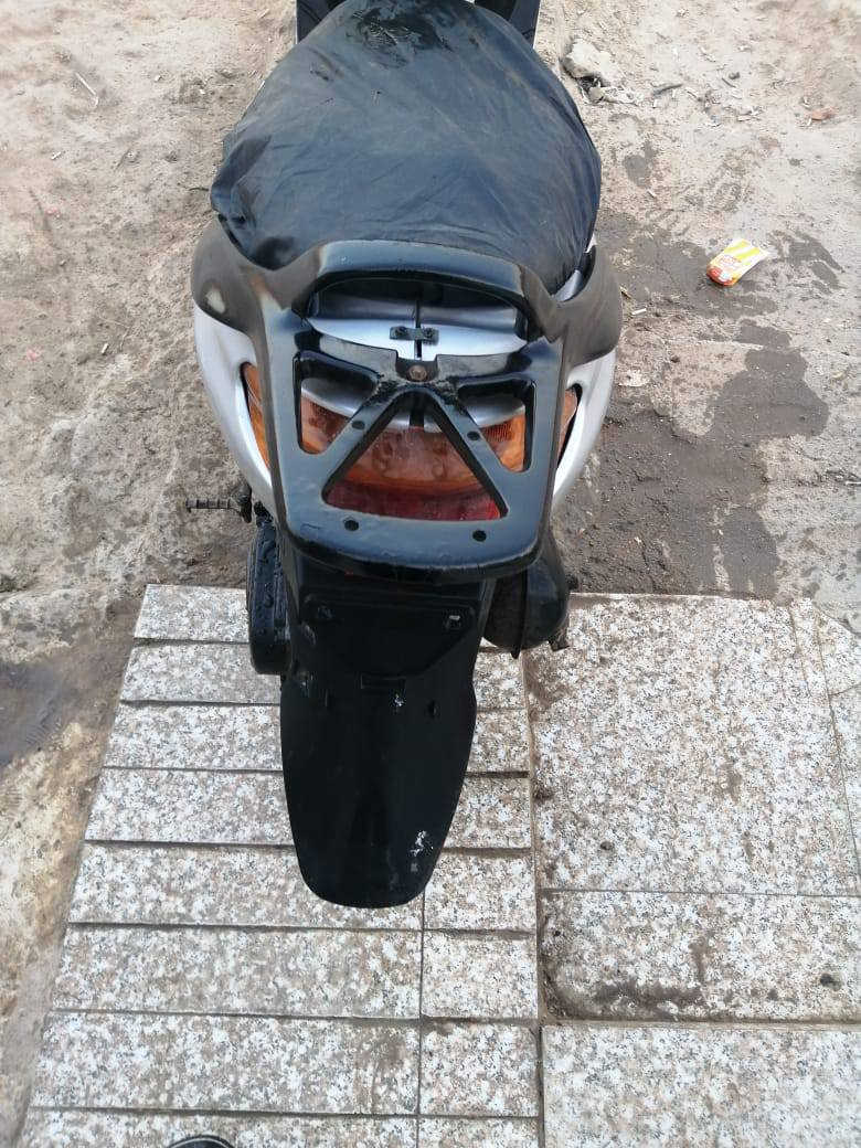 اكزز نضيفه. كامله كل نقص مابيها شلعه مكينه ناعمه سلف هندر اشاير بك لايت كله شغال ب300 وبيها مجال ***********
