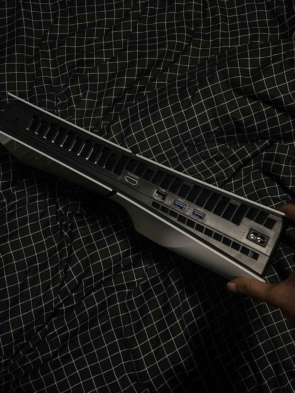 بلي 5 سلم واحد تيرا مع جوستك واحد وكامل الملحقات الاصليه
لعبة الدن رينق 
وسماعات هايبر اكس الالفا الثانيه 
واشتراك بلص تقريباً شهرين بيه بعد اكسترا 

يوجد توصيل لكن تدفع خمسه اسيا قبل ماادزه الك لان اكو ناس تخلف الوعود ف لازم اتاكد منك انو انت جاد

السعر : ٧٥٠ غير قابل للنقاش رجاءاً


**إذا كنت صاحب هذا الإعلان وتريد حذفه لأي سبب، رجاءا أرسل رسالة إلى الدعم الفني**