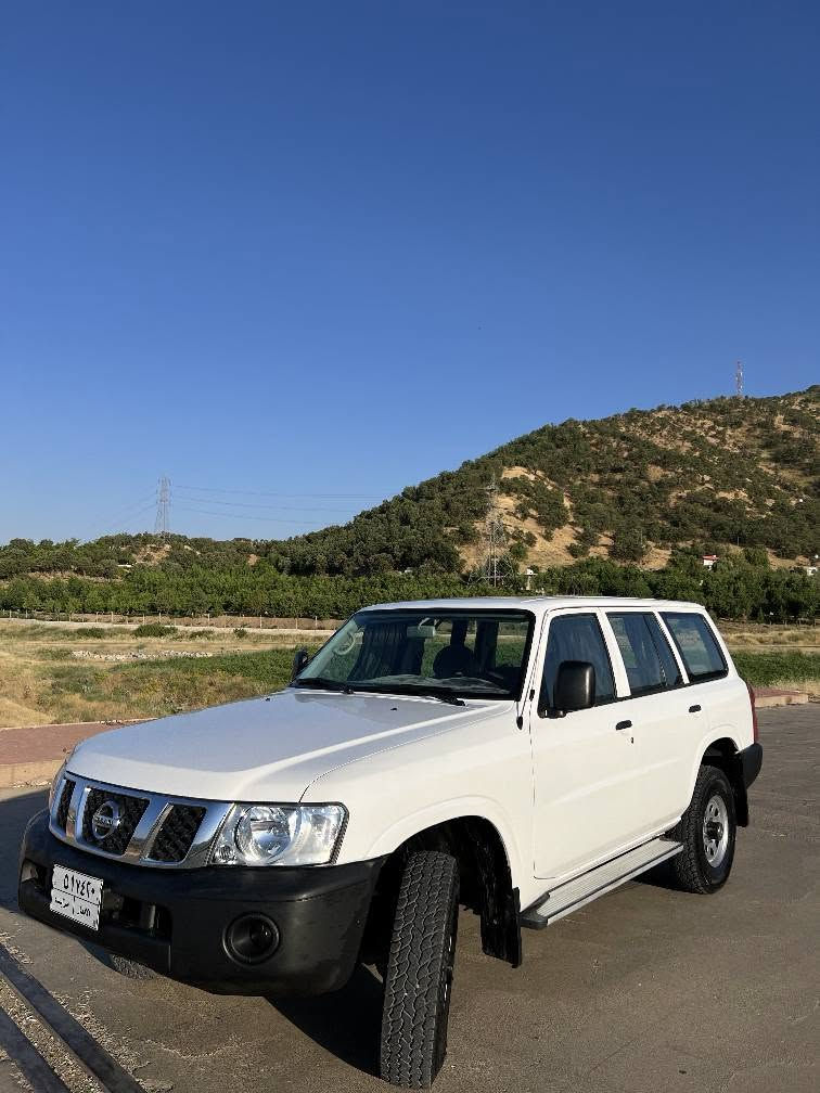 بەناوی خودا 
نیسان پاتڕۆڵ مۆدیل 2008 مەکینە 4500ی بەخاخ لەسەر دەقی شەریکەیە
بەتانە و دەرگای دواوەش ساغە و تەقیوی و درزیش بە گیانیەوە نیە ناوی لۆکە کوشن و بەرەدەرگا وەک شەریکەن ,تاقم بەرگە کوشنی شاموای عەسڵی تێگیراوە، دەعامی بۆ دەعامی بەشەرت تەنها 104هەزاری حەقیقی ڕۆشتوە بەشەرتی کۆمپیوتەر 
گێڕ و مەکینە و ئەکسل و دەبڵ ئەکسلی بەشەرت مەکینەی ئیسپانەی بۆ نەبراوە ، چوار ویل و تایەی لۆک لۆکی لە ژێرایە ، ناو و دەری لۆکە بێ بۆیاخ و بێ دەعم . نرخی 135گەڵا و معامەلەیەکی کەم 
***********
***********. السليمانية, العراق

