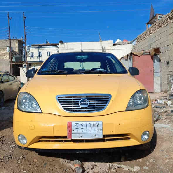 السلام عليكم من رخصة الادمن طيبه 2015 بيع او مراوس سياره لاضربة ولا صبغ ولا تبديل بيه تكحيل بلهالال الامامي بدون ضربه بسمي مصفرة هيئةوغرامة رقم نكليزي باقي بس على الاستلام محرك وكير خير من الله  تدفئه تبريد ثلج صدر تخم تاير  نضيف وعدي زوج جدد بعدني ماشادهن كهربائيات كلها شغاله سياره ماناقصه شي كبل للشارع مال على باب الله  دواخله بجيس سياره نضيفه ب42 وبيه مجال مكاني بغداد ***********
