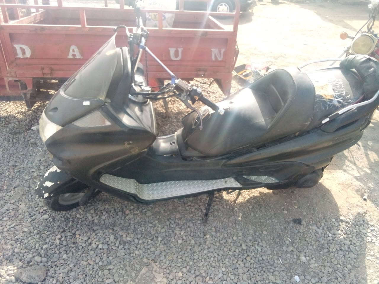 السلام عليكم.. ماجستة دبل رون محرك 250cc تبريد مي
كهربائيات كاملة..نقصها كابريته وجوين كابريته 

ابيع هيج مستعجل ب300 وبيها مجال 
مكاني ديالى تقاطع القدس


**إذا كنت صاحب هذا الإعلان وتريد حذفه لأي سبب، رجاءا أرسل رسالة إلى الدعم الفني**