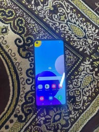 جالكسي • ٦٤ • شاشة اصلية