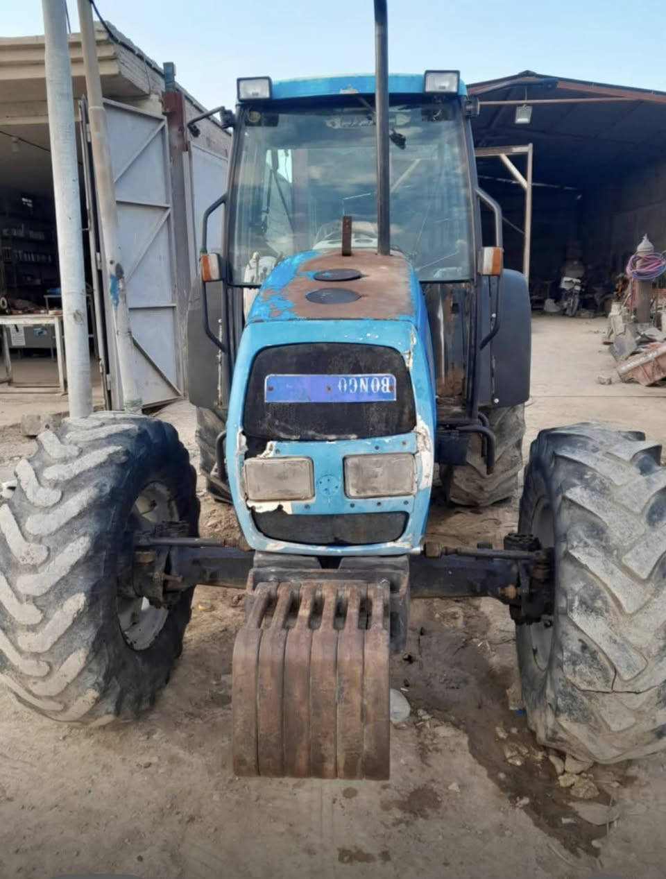 للبيع كاروبه لاندي على وضع الشركه منفيس م 2006 ت***********
