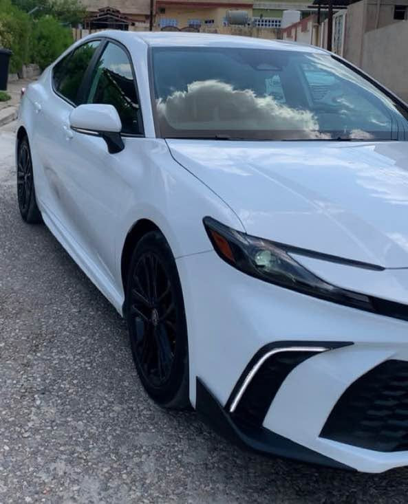 CAMRY 2025 SE HEV 

كامرى ٢٠٢٥ SE هايبريد ماشية ٤٣٠٠٠ مايل مكفول من دعامية لدعامية بدون صبغ بدون تعديل بدون تبديل بدون ارباك بيها رصعة كلش صغير بالصندوق خلفي رقم شاصي موجود مبين بس دعامية خلفيه واگع مكان سياره اربيل سعرها ٢٦٨ و مجال قليل *********** أربيل, العراق
