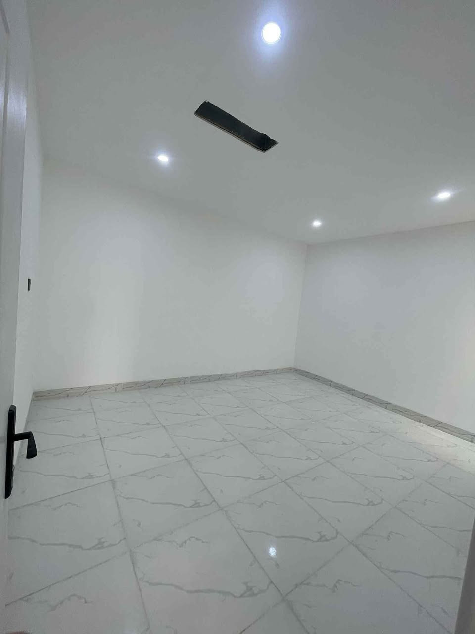 دار للبيع ١٠٥ متر بيناء جديد كامل مواصفات بيت قاط و نص 📍موقع كركوك دروازه قرب بيت محافظ -سعرا كلش مناسب استفسار اكثر اتصل علي ارقام (*********** ) (***********) كركوك, العراق
