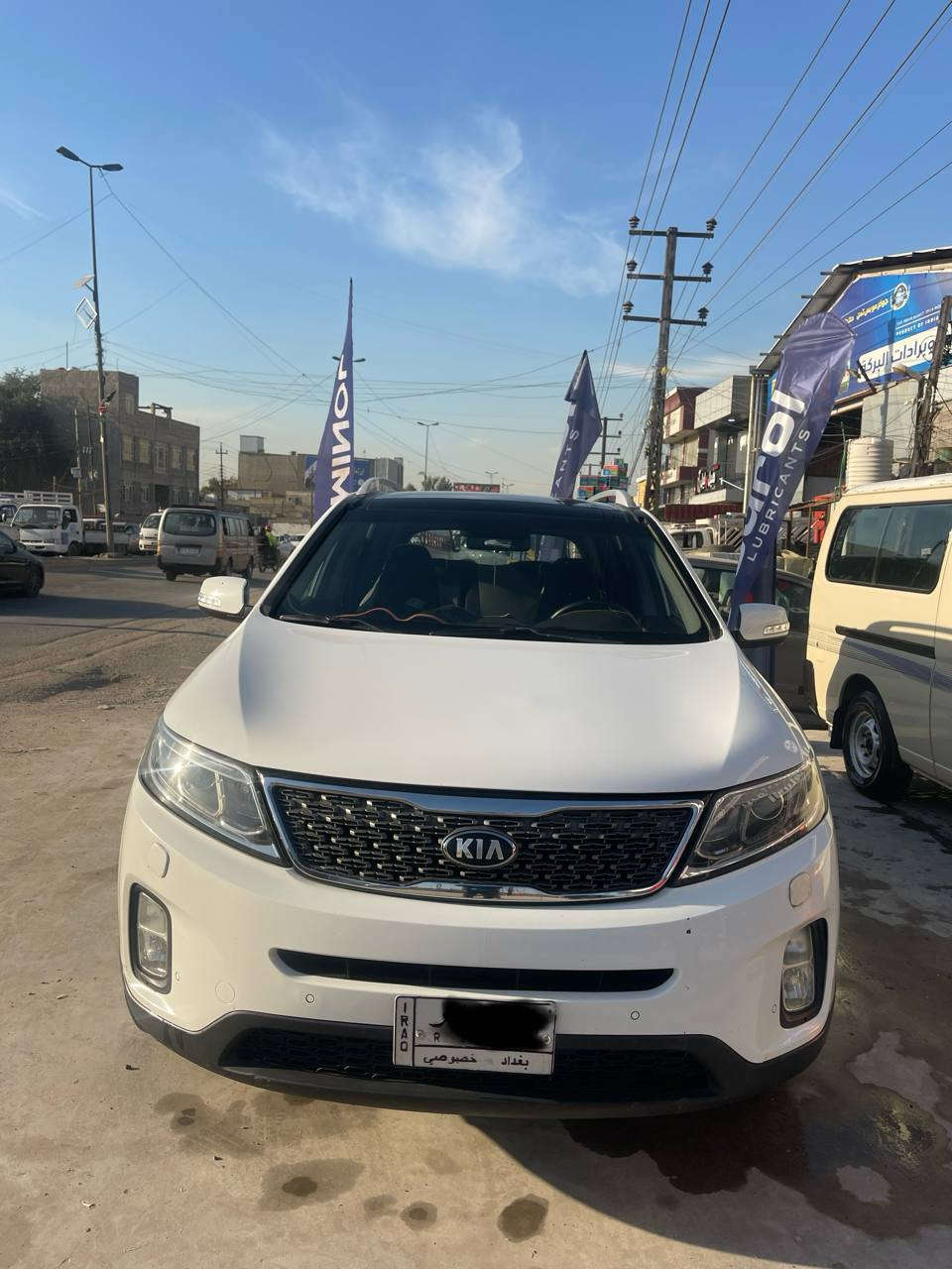 السلام عليكم
سورنتو ٢٠١٥ كويتي فول مواصفات محرك ٦سلندر للبيع 
المواصفات 
داخل قرميدي جلد 
اضويه لد أمامي وخلفي  
حساس أمامي وخلفي 
زراك لايت 
بانوراما 
بردات خلفيه بلادي 
دفع رباعي 
بصمه  
و3وضعيات قياده 
مثبت سرعه 
عداد ديجيتال 
تدفئة وتبريد بالكشنات 
ويل 19 
السياره فول مواصفات 1/1
ماشيه ١٣٥ وقابل للزيادة 
السعر 188
بيها 3 اماكن بارد بدون صبغ
للاستفسار ***********
