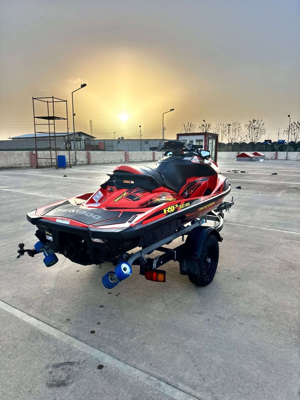 للبيع 
سيدوو ٢٦٠ 
رقم موبايل 
***********
