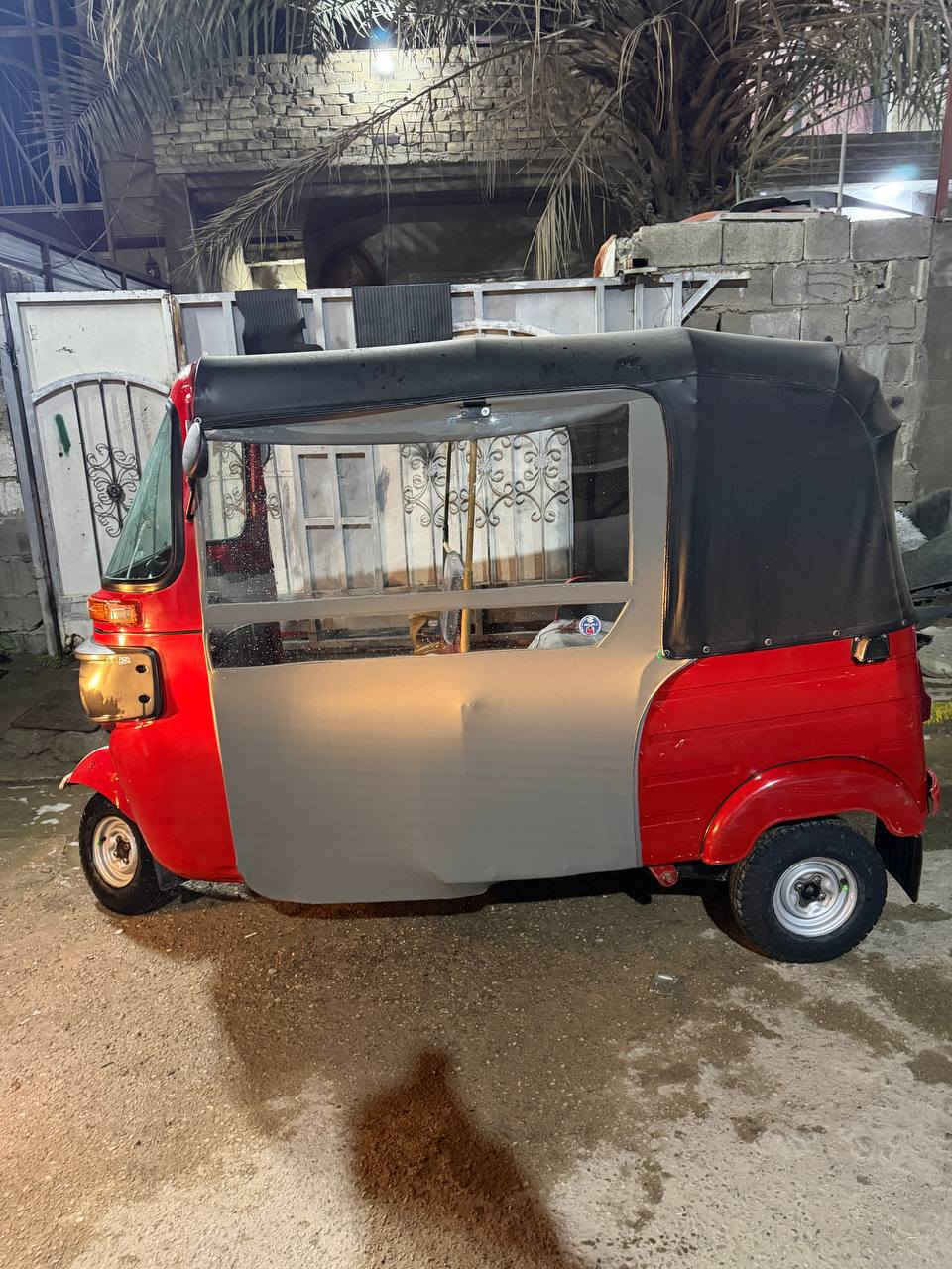 السلام عليكم 
اخوان تكتك 2018/12
رقم وسنويه 
تكتك كامله عل اخر 
تايرات جدد حلقومه قبل سبوع نشدت الغراض 
ماشه وصليب شركه 
درايم شفتات بولبرانات كلها جديده شرط ترايها زيرو 
مكينه مال ٢٠ مكينته خرسه مكفول من تنقيص وتبخير 

تكتك كلها جديده 
عندي ال 3 مالتها مرات يفلت من زير عليه نمره كلش يفلت ومو دائمن مرات بس اما المكينه شرط زيرو 
مكاني الدوره حي الصحه 
السعر 5100 وبيها مجال 
مكاني الدوره حي الصحه 
***********
