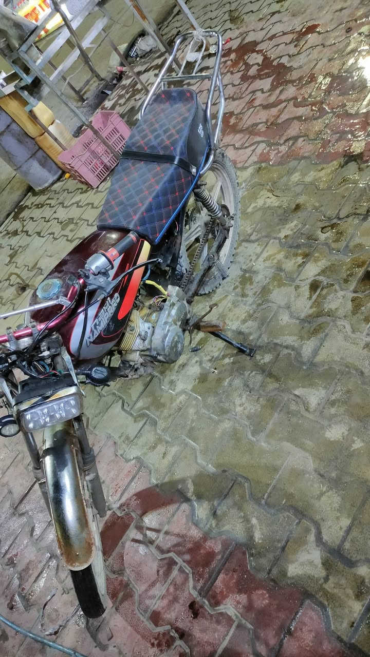 السلام عليكم موطور ساخت ايراني محرك شرط نضيف سعر 150غفل لحد يطب يعامل مكاني ناحيه قياره  ***********
