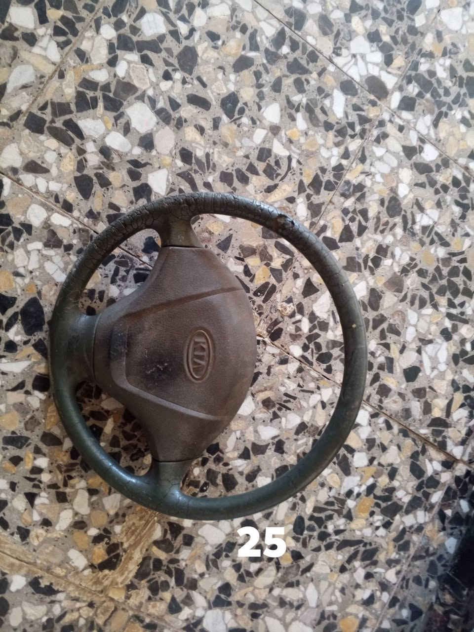 سلام عليكم غراض مال منغولي للبيع كلهن بلاديات مابيهن صبغ ولغوده مال حاويه ماشادهن مكاني بغداد ***********
