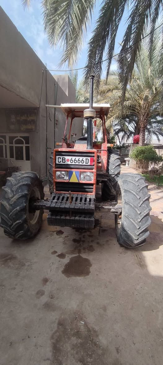 مكينه فيات 110 للبيع نضيفه جاهزه من كلشي 
موديل 2002 للا ستفسار ***********
