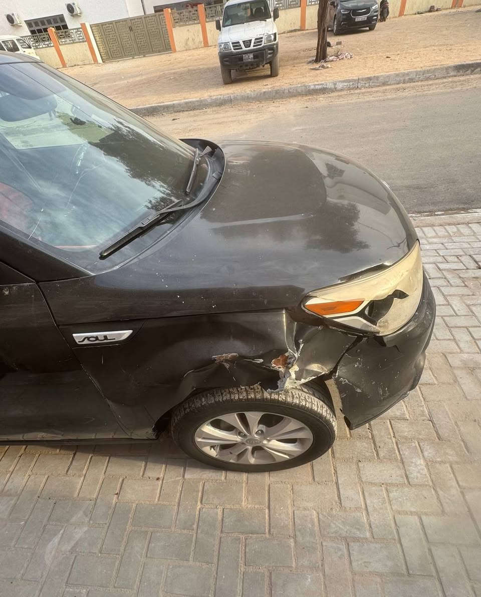 صول موديل 2014
فول مواصفات 
شاشة 
بصمة
بانوراما
كشن كهربائي 

مكينة 2000 Gdi
اضرارها واضحة بالصور 

الشراي يتواصل على هذا الرقم 
***********
