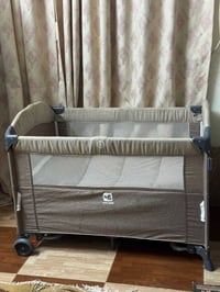 سرير اطفال • هزاز