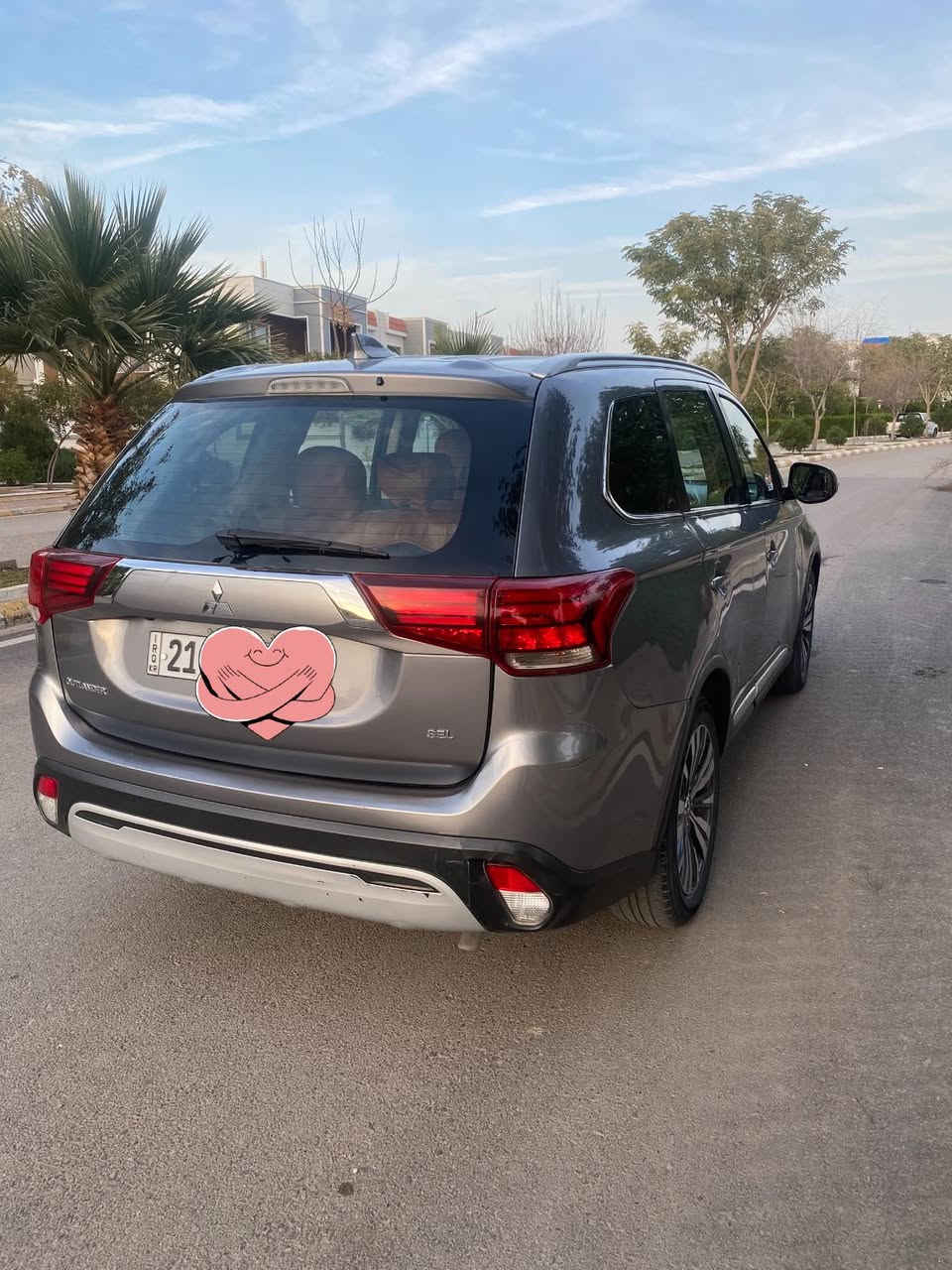 متسيوبوشي اوتلاندر SEL
موديل 2020 يابانية
وارد أمريكي ...ماشية 60 ميل ... رادار خلفي وجانبي هاندبريك صمة ) هاندبريك اوتوهولد...مرايات شفط .. ابواب بصمة ...
تشغيل بصمة ..وضعية قيادة اقتصادي وعادي شاشة اعطال...كاميرا خلفية ..محرك 2400
7 راكب .. بانزين عادي أو محسن بدون دوانز .. اقتصادية بصرف
البنزين جدا
تدفئة كشنات .. تحكم ستيرن .. كشنات جلد كير محرك تبريد ضمان
صندوك كهربائي شفط وبصمة
حادث چاملغ امامي صفحت سكن موجود بل صوره الحادث
سعرها 150 ورقة
وبي مجال 
***********
