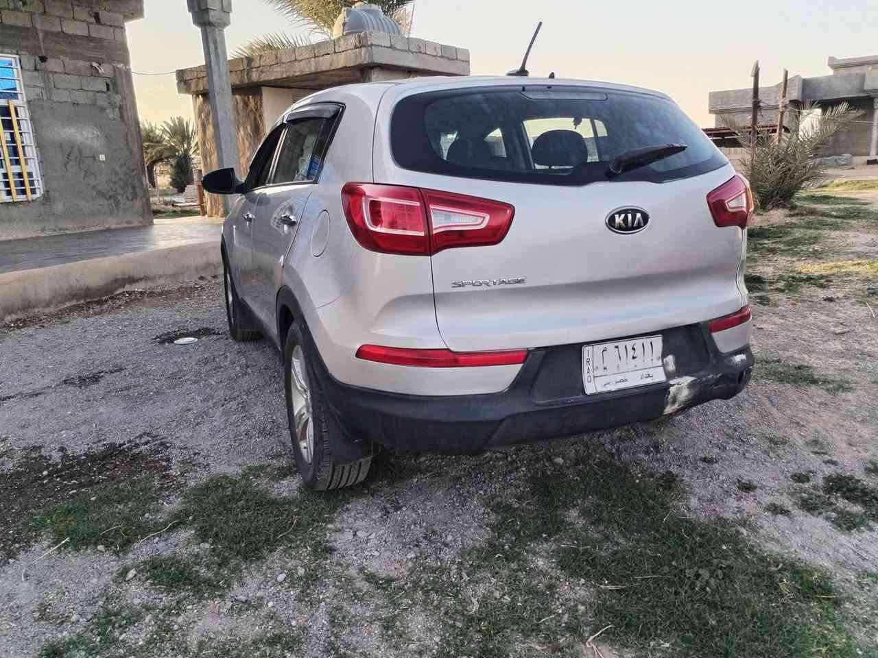 كيه اسبورتج ٢٠٠١٢ راقم بغداد مشروع وطني السنويه ابسمي كير محرك مكفوله السيارة وارد أمريكي بيها حادث مثل ماموضح بالصوره السياره يردلها ترتيبات  المزدات مكسره يردلهن تبديل صدرها نص عمر السعر ١٢٠ اوبيها مجال الشراي *********** *********** مكاني بغداد التاجي
