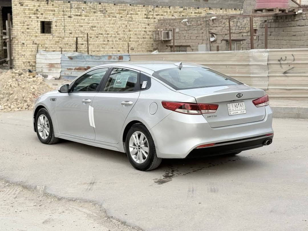 السلام عليكم
كيا أوبتيما وارد امريكي للبيع 
مديل 18
رقم ذي قار انكليزي بسمي 
ماشيه ٦٨ حقيقي
ضربت السياره بمريكا قبق جنطه ومبدل 
موصفات السياره نص فول 
سياره جاهزه من الدعاميه للدعاميه مابيه نقص برغي 
المكينه والكير برغي مامفتوح بيه شرط 
مكان السياره ذي قار 
التواصل 
***********
