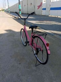 بايسكل بناتي للبيع حجم 26 السعر 75 وبي مجال بسيط  المكان كوت داموك 077...