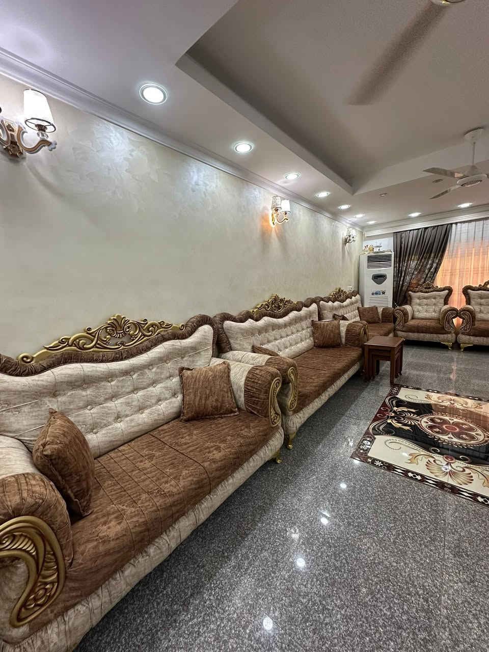 سلام عليكم تخم مستعمل جديد ثلاث قنفات وكراسي ثنين وثلاث طبلات للاستفسار على الخاص


**إذا كنت صاحب هذا الإعلان وتريد حذفه لأي سبب، رجاءا أرسل رسالة إلى الدعم الفني**