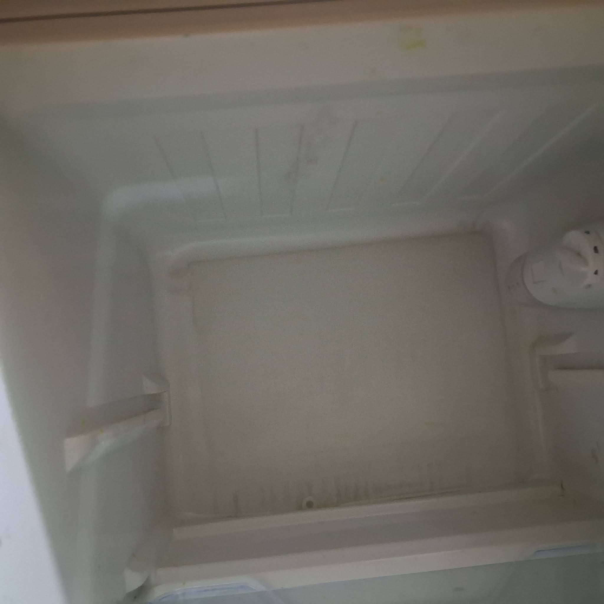 ثلاجه للبيع نضيفه بعدهه جديده سعر ١٠٠قفل 
متوفر توصيل خارج عن سعر لغراض


**إذا كنت صاحب هذا الإعلان وتريد حذفه لأي سبب، رجاءا أرسل رسالة إلى الدعم الفني**