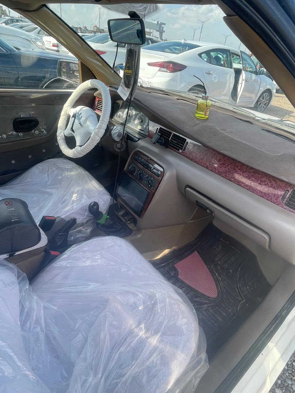 سلام عليكم 
سمند مديل ١٣ سياره حلوه ونضيفه 
بيضه هزه ورقم جديد باسمي تحويل ثاني يوم رقم كربلاء مكاني بصره 
سياره بيه جاملغ مبدل سبب خياس 
وبيه الدوس خياس خفيف مصلحهن وباقي سياره مكفوله مكينه لا تبخير ولا تنقيص حماوه خير من الله كيره جديد سياره حلوه ونصبه حداده حلوه تبريد ثلج شاشه ومسجل  رنكات وتخم تاير ابو الخط جديد سنتر  لوك جديد جاهزه للخير مكاني بصره الزبير مكلف بنشر 
رقم الهاتف ***********
السعر ٤٩ وبيها مجال شي بسيط
