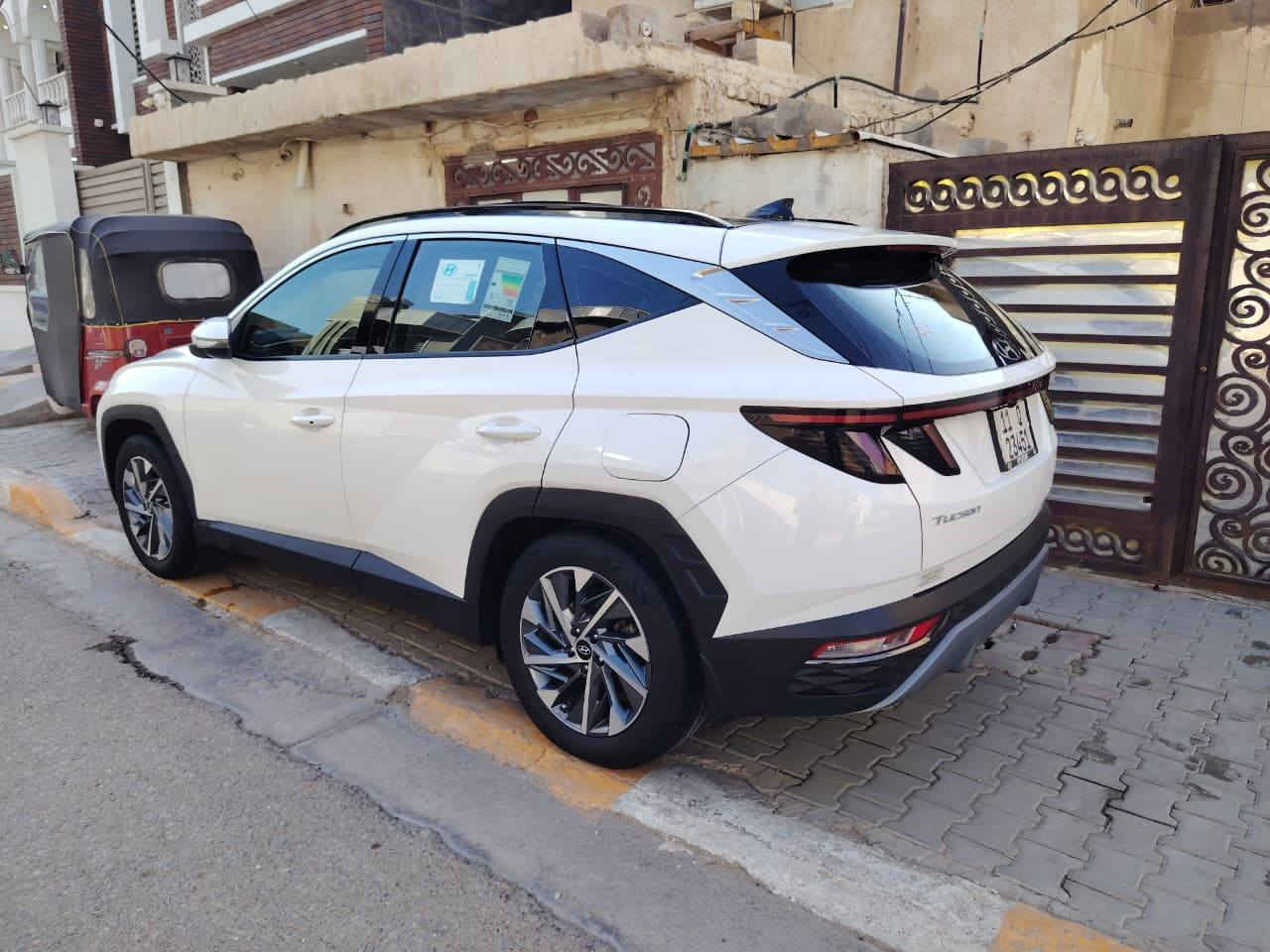 سلام عليكم للبيع توسان وارد خليجي 2023 رقم بغداد الجديد بأسمي محرك 2000 دوش ماشيه/32 الف بعدها زيرو فول مواصفات 1/1 بانوراما تبريد قطعتين بصمه أبواب وتشغيل عداد دجتل كشنات كهرباء بيها طخه بسيطه بجاملغ خلفي ونصه مصبوغ فقط ابيع شرط الفحص سياره جديده مكاني بغداد المحموديه كير ومكينه مكفولات كاعيه جلد بردات خلفيه
*********** واتساب متوفر
