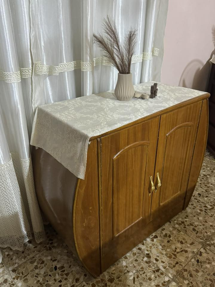 السلام عليكم غرفه نوم للبيع شغل توصاه درجه اولى صاج مابيها اي خلل للاستفسار على هذا الرقم ***********
