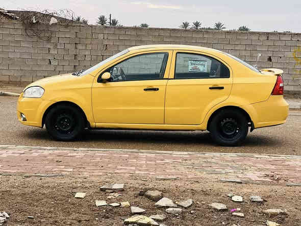 السلام عليكم افيو موديل 2008 سياره كفاله عامه مال جناي مصفره هيا وغرامات مكينه وكير جدا 1600 حداديه جديده تخم تاير كهربائيات كلها شغال تدفئه تبريد سنويه 2028 السعر 46 وبيها مجال قليل مكان السياره ميسان العماره رقم الهاتف ***********
