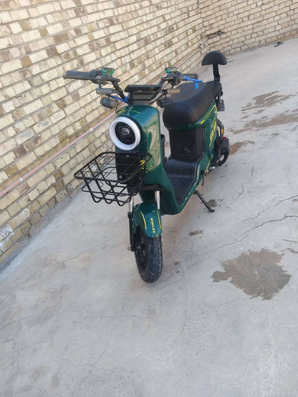 R9 للبيع الباب الاول نظام ضد السرقه بوليسي  سويج بصمه تشغيل عن بعد دسكات امامي وخلفي  لدات امامي وخلفي  
دراجه مكفوله من الدعاميه للدعاميه بطارية جديده 
السعر خاص الاتصال على الرقم ***********
