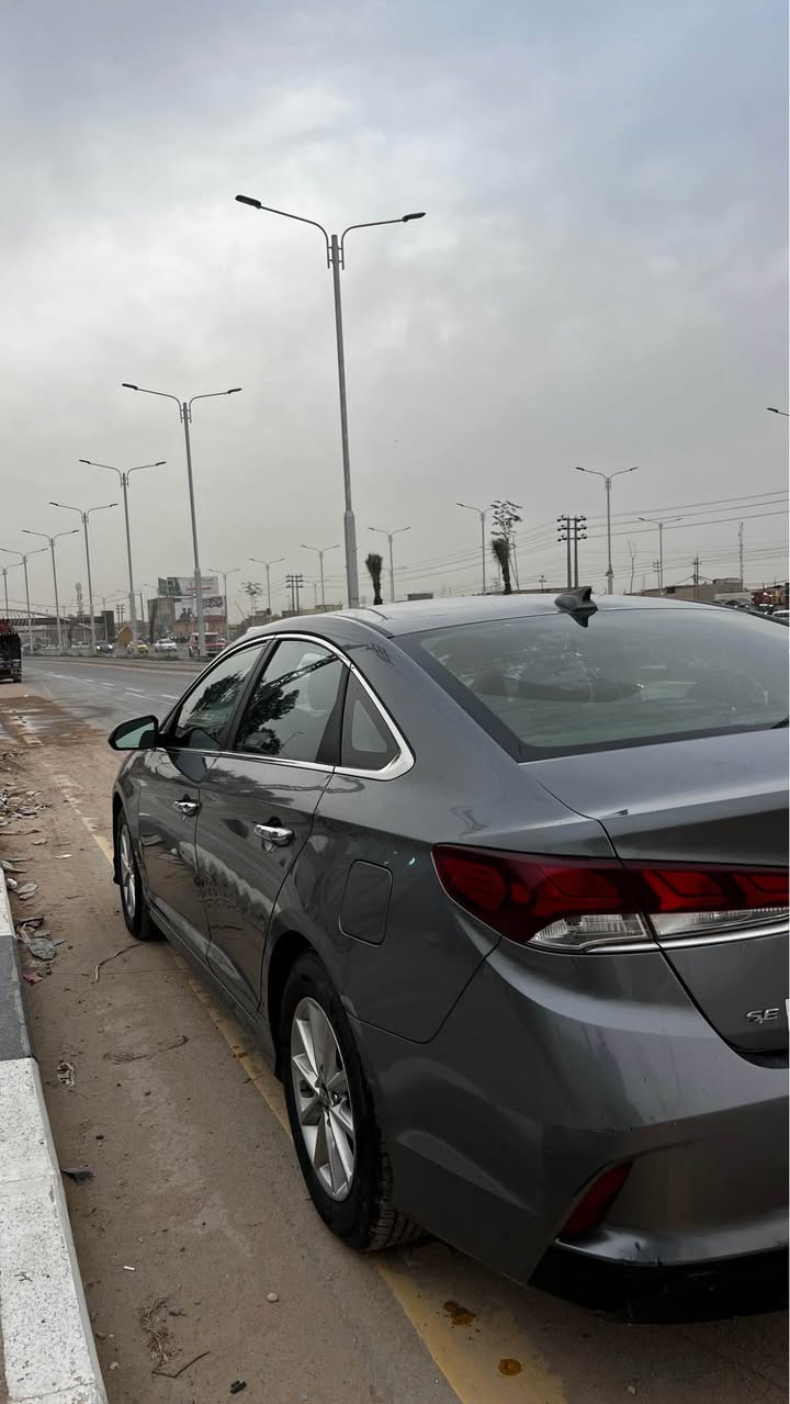 🔲سوناتا وارد أمريكي gdi
🔲موديل 2019
🔲ضرر امريكي حادث سطحي بنيد ودعامية فقط 
🔲موصفاتsel
🔲بيها تبديل جاملغ امامي جهت سائق
🔲بيه شخوط بجانب حسب ما موثق بصورة 
🔲 دعامية بيه كسر زغير 
🔲ماشية 150الف ميل
🔲مكينة في حالة جيدة
🔲كير في حالة جيدة
🔲تبريد منضومة كاملة وجاهزة
🔲رقم جديد مع سنوية وهزة صار شهرين من كملتهن 
🔲سيارة باسمي مداور ثاني يوم
🔲سعر 120وبيها مجال
🔲***********
🔲مكاني النجف الأشرف 
وتعجبة سيارة يجي يكلب ويشوف ومايكون خاطرة الة طيب النجف, العراق
