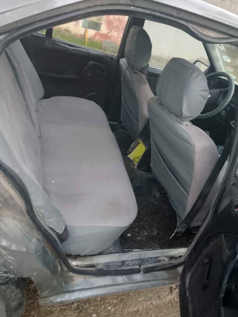 اسياره اوميكه موديل 91 محرك 20
السياره جهزه بس تريد تكحيلات 
*********** Singapore
