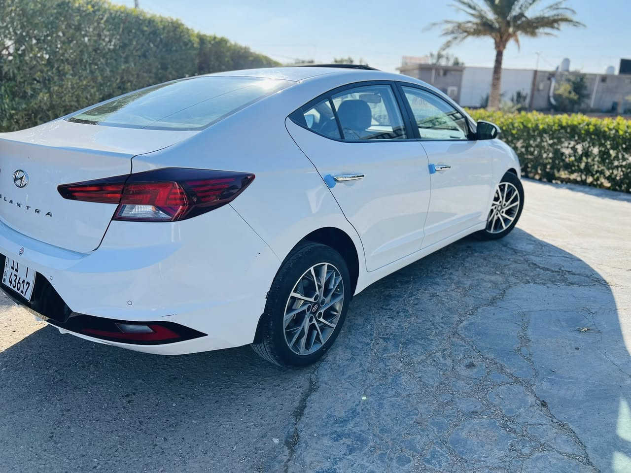 آللهم صلي على محمد وآل محمد 
سعرها (158)$
النترا2020خليجي فول 1/1
السياره جاهزه ومبيها نقص تخم تاير صدر جديد 
عداد المسافه (154)Km
-بصمه تشغيل +بصمه ابواب
-سلايت روف 
-كشنات جلد 
-تحكمات مقود ومخرج USB/AUX
ثلاث وضعيات قياده
( ECO/SPORT/NORMAL)
ملاحضه /سياره مكفوله من صبغ وتبديل وضربه فقط الي مأشر عليهن  بارد وكم رصعه بالقماره والبنيد 

مكان السياره بغداد / ابو غريب
هـ***********
