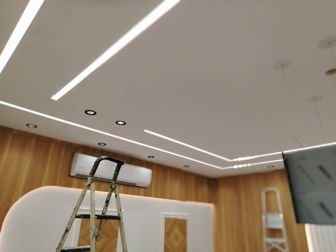 ابو منتظر الكهربائي لكافة التأسيسات الكهربائية بوري سمينز بوردات اي تي اس
***********
