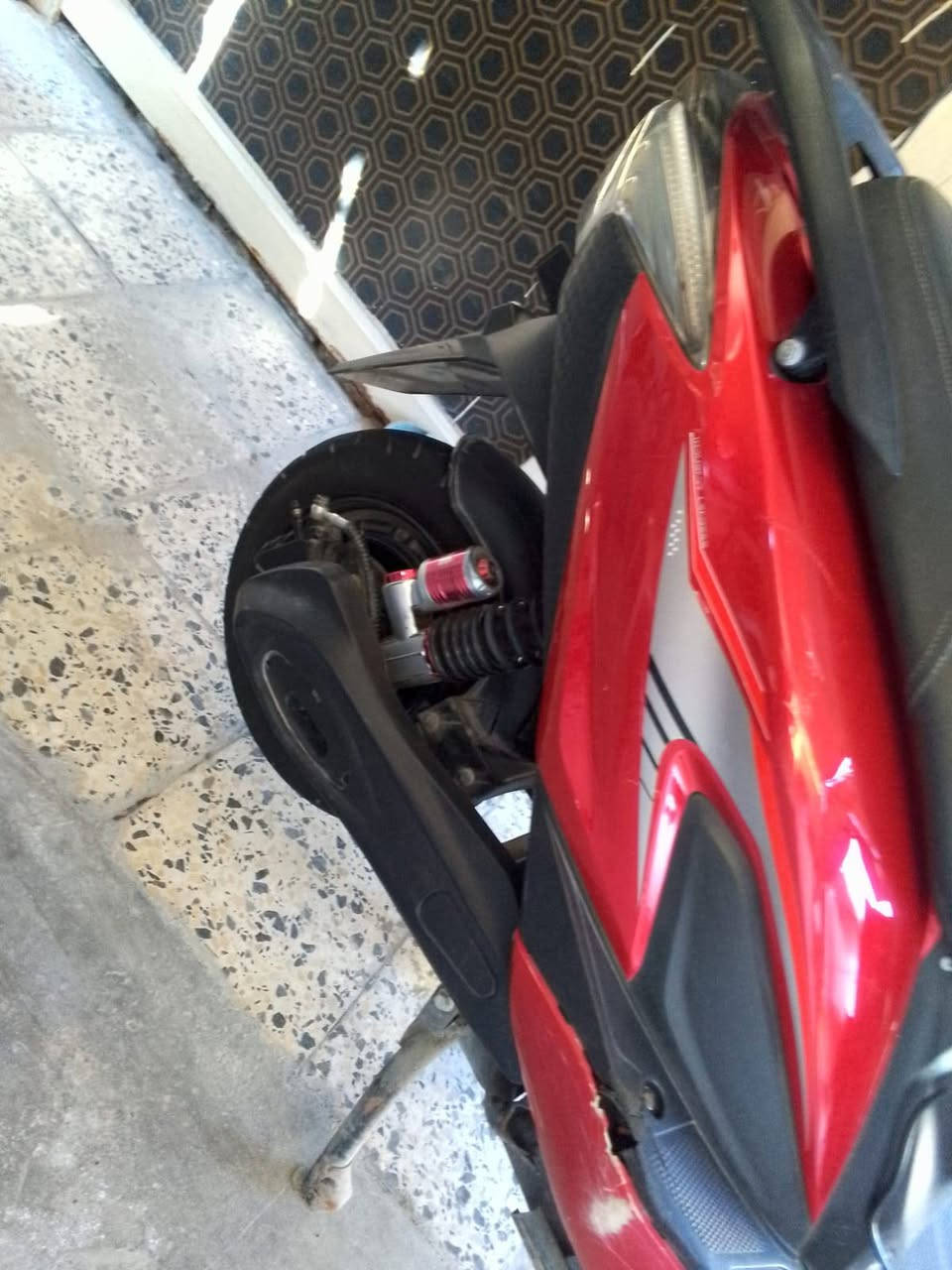 السلام عليكم دراجه شحن للبيع نظيفه مكاني بغداد التاجي تواصل رقم الهاتف***********؟؟ ***********
