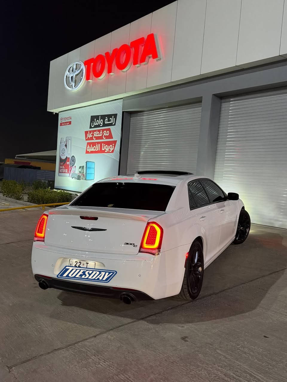 السلام عليكم  للبيع
300C last call 2023 6.4L
السيارة ٢٠٠٠ قطعة بالعالم محرك ٨ سلندر SRT
السيارة فول مواصفات  
رادارات جانبي وامامي 
كشنات مختمة 
بنوراما 
ستيرن كهرباء 
اعلى فئه
بدون ايرباك بدون شواصي بدون لغود 
ماشي ١٣ الف 
مكاني كرادة 
للاستفسار ***********
