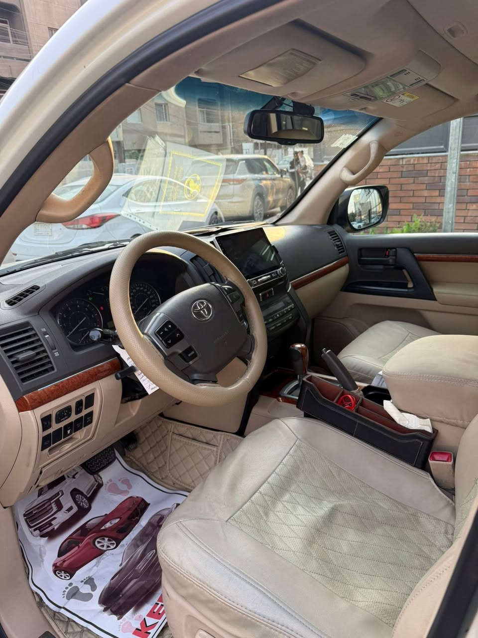 سلام عليكم لاندكروز 2014 صور السونار مرفقه           ‭0773 800 3000‬
