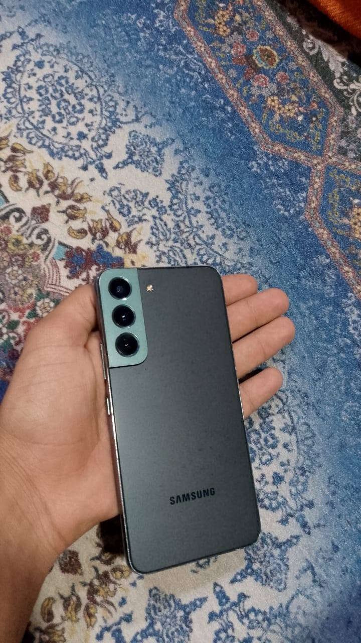 سلام عليكم سامسونج s22 الصغير
جديد بعده بي شوي شخوط مثل ما موضح ب صور مكاني بصره 

سعر450وبي مجال رقمي واتساب فقط***********
