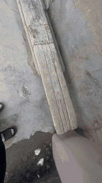 عيني موجود درابين طولهم ٥/٤٠ متروبواري حديد واحد ٤/٥٠ متر وثاني ٤/٤٠ التصال ***********
