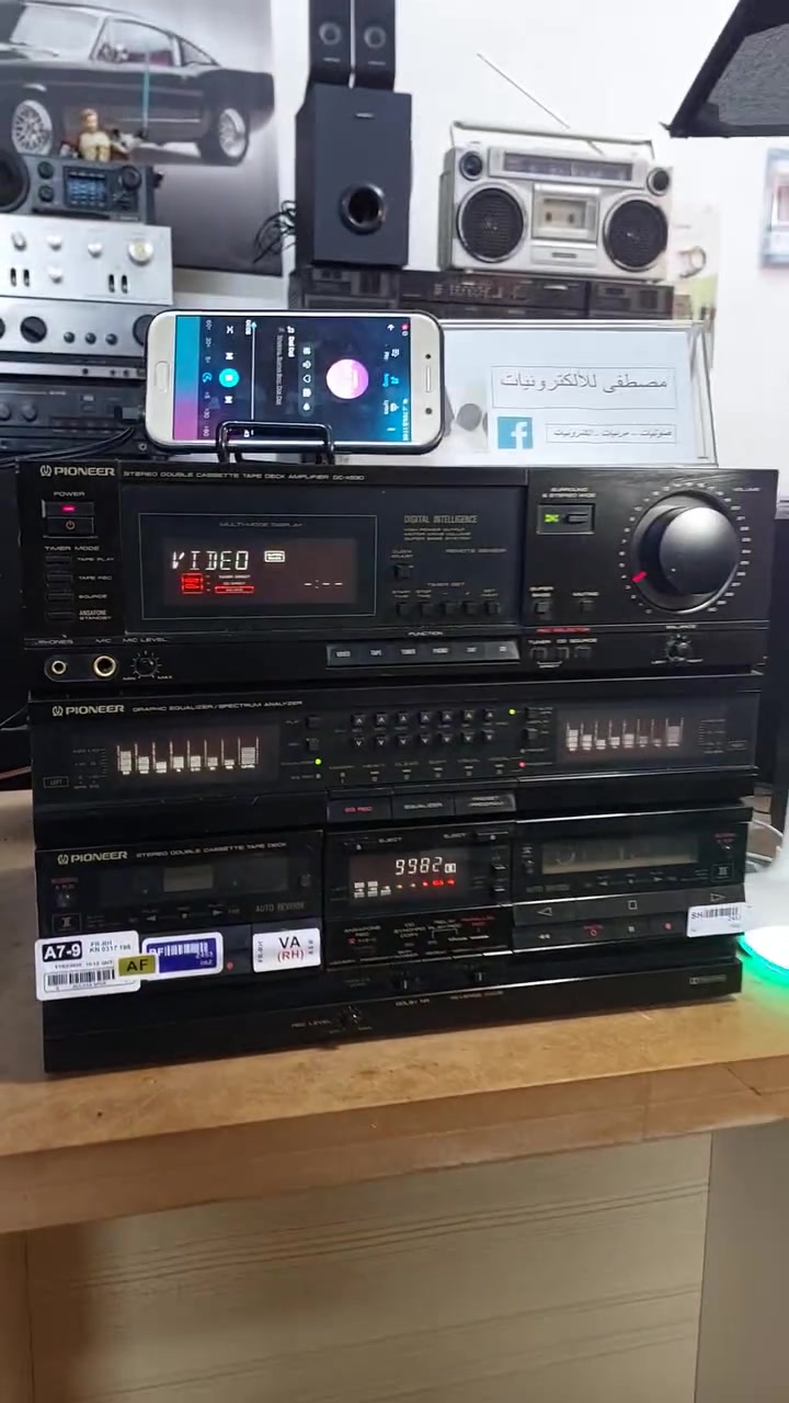 السلام عليكم.. عرض #2026093
سستم بايونيير PIONEER X530 صناعة يابانية

جهاز بلادي بدون تصليح ، فيديو الفحص مرفق بالمنشور.
قدرة تشغيل سبيكرات أثنين كبيرة أقصى قدرة 160w+160w,
جهاز صوته راقي جدا و بي بيز قوي ..

 كهرباء الجهاز 100v , العرض لايشمل سماعات ⚡️
الشراي ما اكسر بخاطره و سعره مناسب يراسلني خاص 💖
توصيل موجود كل محافظات العراق ⚘️

Mustafa Electronics 
Audio , Video & Electronics
Whatsapp: ***********
